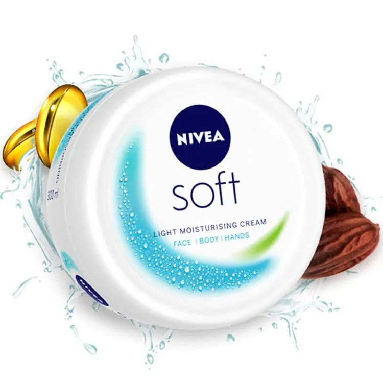 NIVEA Soft Light Moisturising Cream 300ml