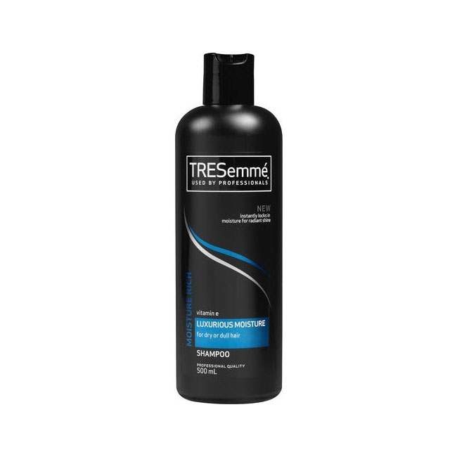 TRESemmé Moisture Rich With Vitamin E Shampoo  500ml